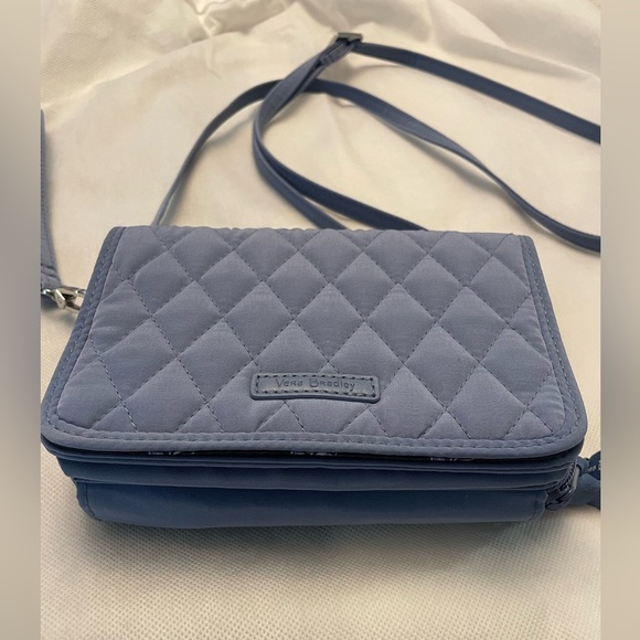 NWOT Vera Bradley RFID 3-in-1 Crossbody Bag in Microfiber Blue/Grey - Picture 4 of 11